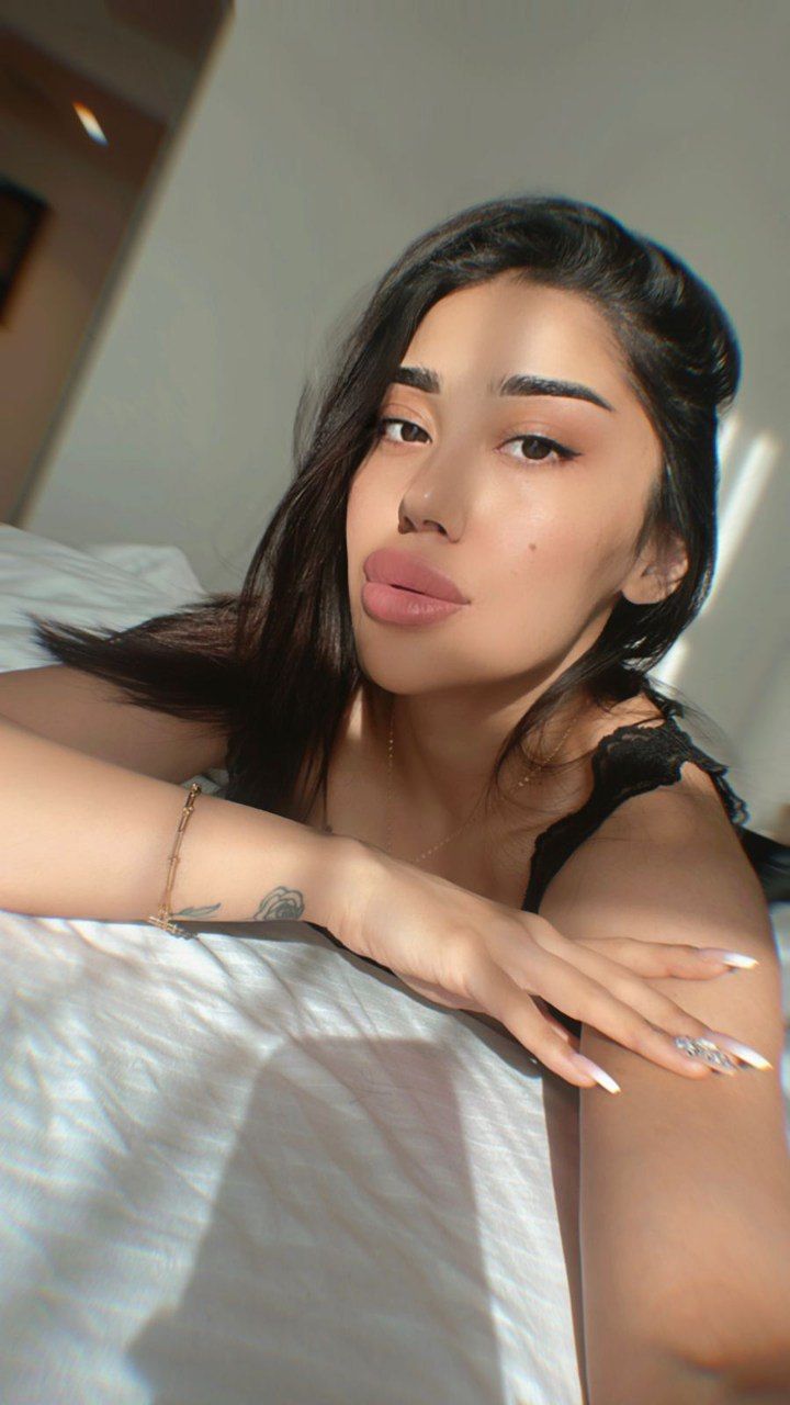 Model Ghazal